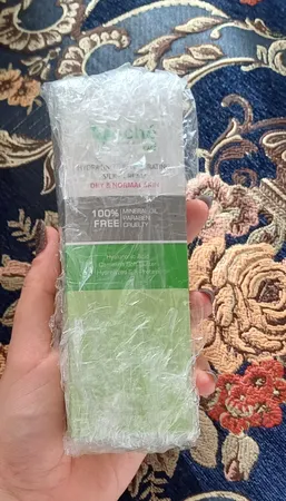 کرم آبرسان وچه مدل Hyaluronic Acid حجم 60 میلی‌لیتر