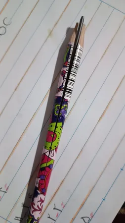 مداد مشکی آریا مدل VITRAY کد A6 بسته 12 عددی