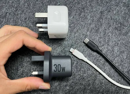 شارژر دیواری 30 وات انکر مدل Zolo A2698