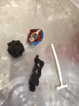 اسباب بازی مدل فرفره های انفجاری beyblade کد 92