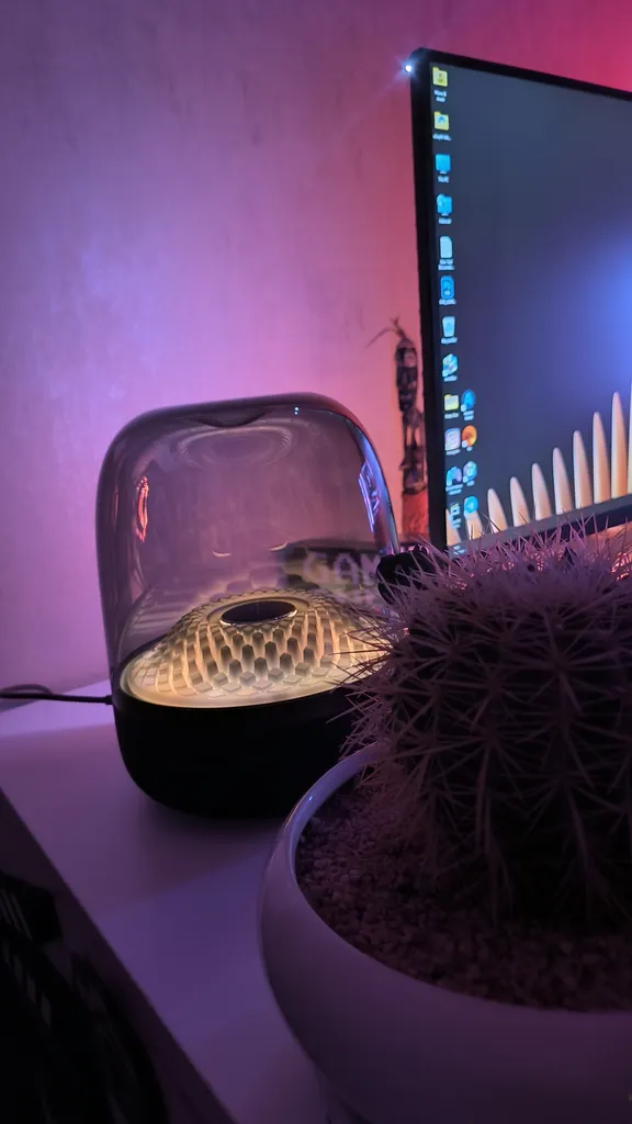 اسپیکر بلوتوثی هارمن کاردن مدل Aura Studio 4 اسپیکر بلوتوثی هارمن کاردن مدل Aura Studio 4