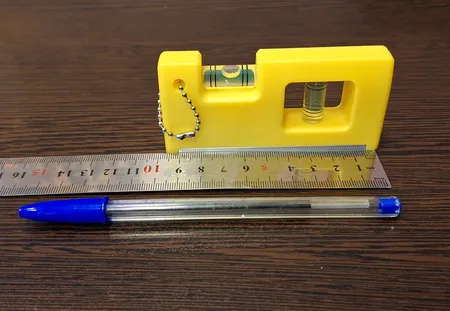 تراز جیبی مدل آهنربایی