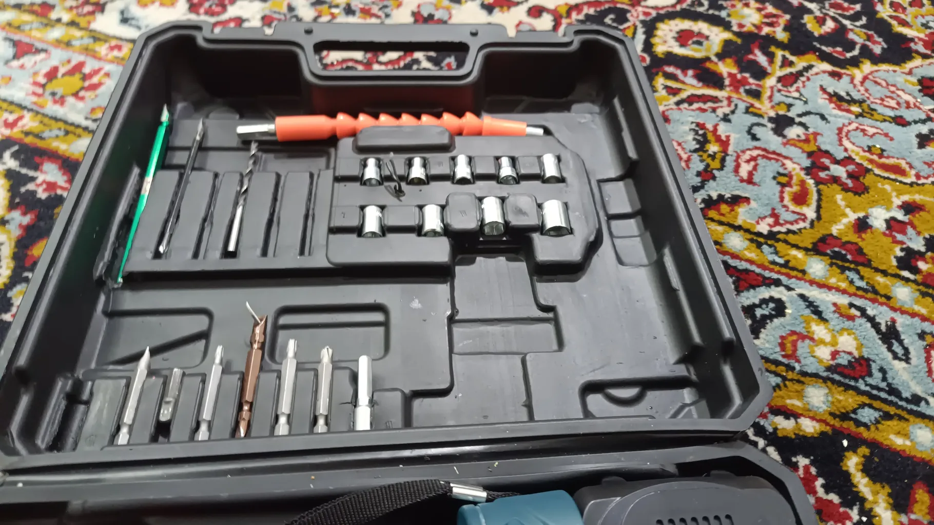 مجموعه 28 عددی دریل پیچ گوشتی شارژی براشلس صنعتی باس مدل LIFE _ STYLE