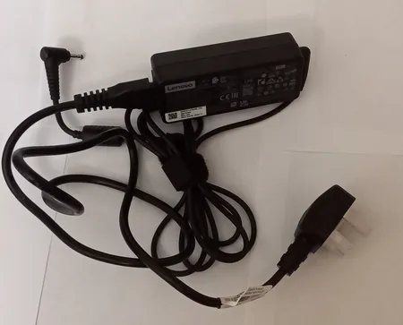 لپ تاپ 15.6 اینچی لنوو مدل V15 G4 AMN-R5 7520U 8GB 512SSD