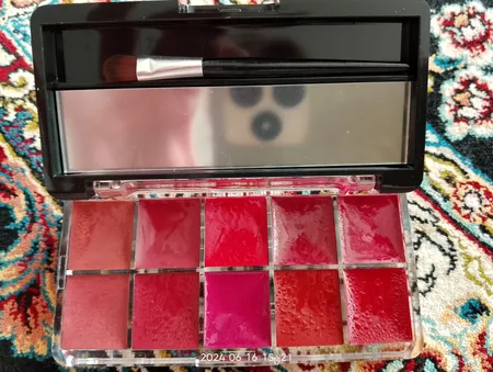 پالت رژ لب جامد بارین بیوتی مدل A