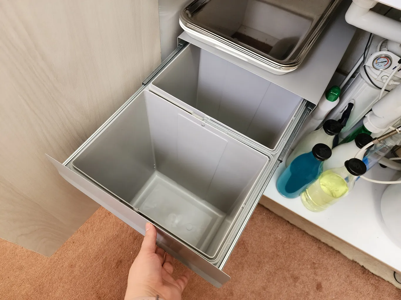 سطل زباله کابینتی مدل کلاسیک گنجایش 50 لیتر