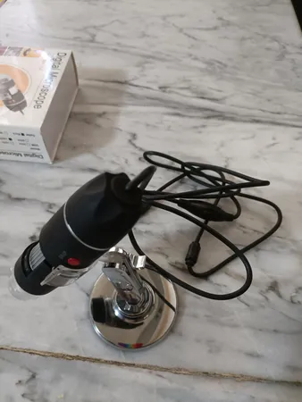 میکروسکوپ دیجیتال مدل 1000X