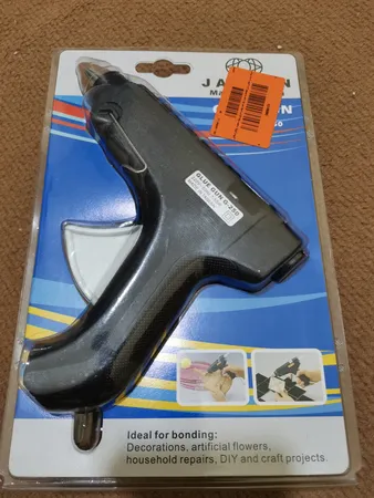 دستگاه چسب تفنگی مدل G-250 به همراه یک عدد چسب حرارتی بزرگ بصورت رایگان