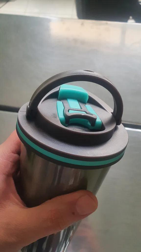 ماگ سفری مدل دسته دار گنجایش 0.5 لیتر