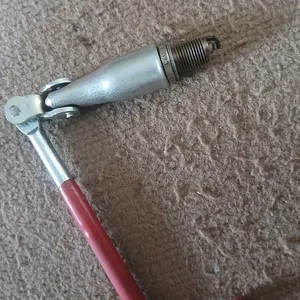 تجریه خرید اچار شمع تاشو مدل B02