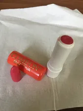 تجریه خرید بالم لب کامان مدل SOUR CHERRY SHINE