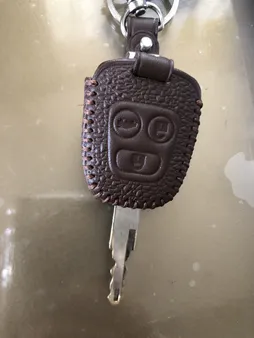 جاسوئیچی خودرو کد AM10611 مناسب برای دنا پلاس