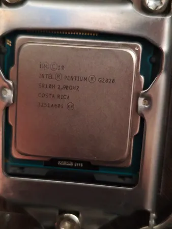 پردازنده مرکزی اینتل سری Ivy Bridge مدل Pentium G2020 Tray