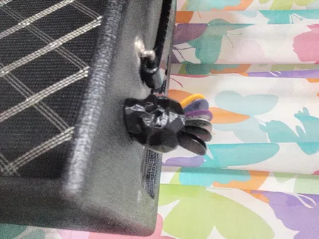 نگهدارنده پیک گیتار مدل Skull