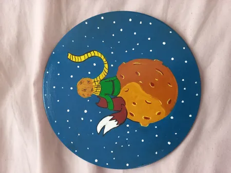 بشقاب دیوارکوب سفالی طرح شازده کوچولو کد D77-S20