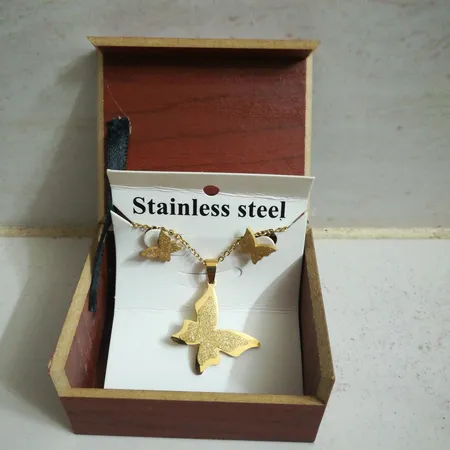 نیم ست زنانه طرح پروانه کد AS031