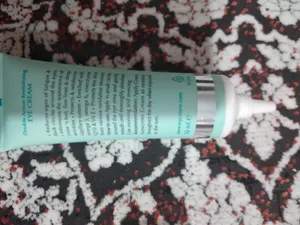 تجریه خرید کرم دور چشم سینره حجم 30 میلی لیتر
