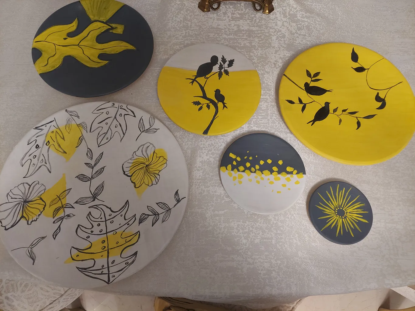 بشقاب دیوارکوب سفالی خام مدل گرد کد D6 مجموعه 6 عددی