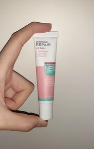 تجریه خرید بالم لب نئودرم مدل Soothing Repair حجم 15 میلی لیتر