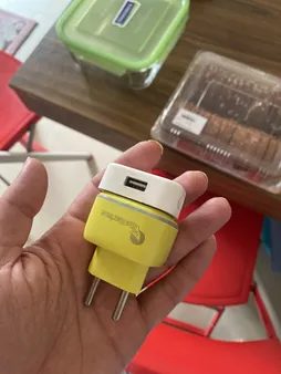 مبدل برق 3 به 2 شی کاریزما مدل 16A