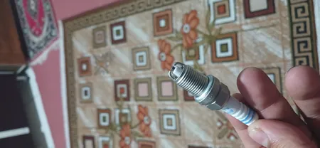 شمع خودرو بوش کد 745 مناسب برای پراید بسته 4 عددی