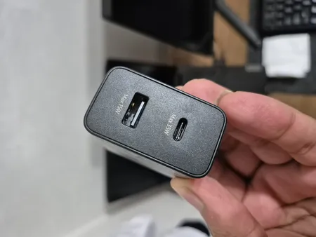 شارژر دیواری 35 وات سامسونگ مدل EP-TA220