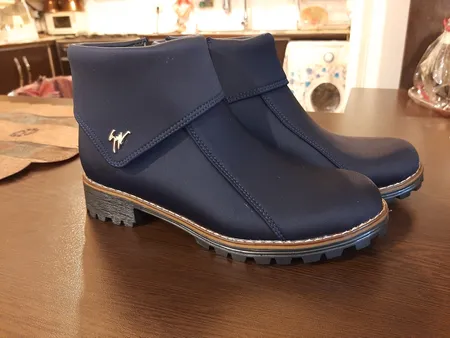 نیم بوت زنانه مدل MOM206