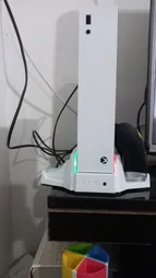 پایه شارژر دسته بازی دابی مدل Dobe TYX-0663 مناسب برای XBOX Sereis S به همراه باطری