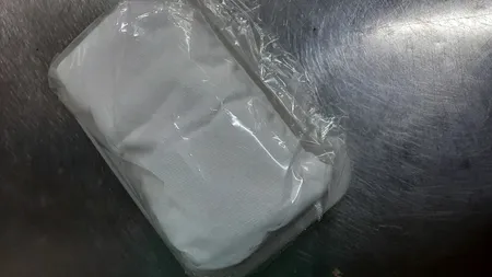 رطوبت گیر استرانگ کد 01 حجم 900 میلی لیتر