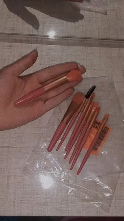 ست برس آرایشی مدل نئونی کد h908 مجموعه 8 عددی