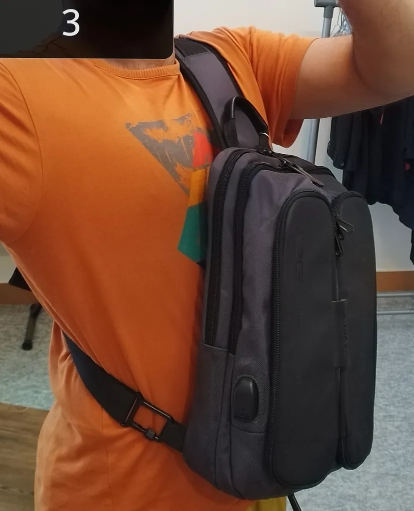 کیف کراس بادی مردانه بنج مدل BN-7079