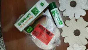 تجریه خرید بالم لب مای مدل Aloe Vera Nourishing