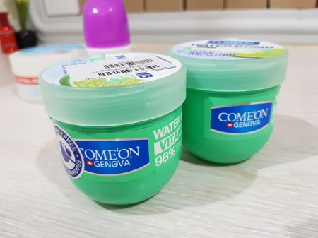 کرم آبرسان کامان سری واتربمب مدل VITAMIN C حجم 200 میلی‌لیتر