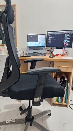 صندلی مدیریتی کادی نو مدل پشت توری VIP