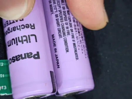 باتری لیتیوم یون قابل شارژ پاناسونیک کد 18650 ظرفیت 6000 میلی آمپرساعت