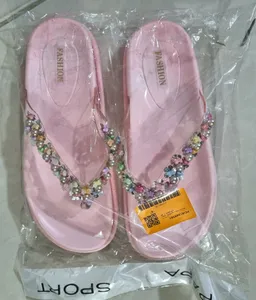 تجریه خرید دمپایی لاانگشتی زنانه پاپا مدل PK.2834