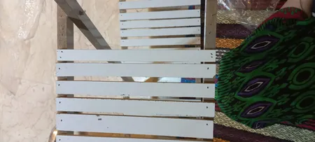 استند گلدان مدل هرمی B1