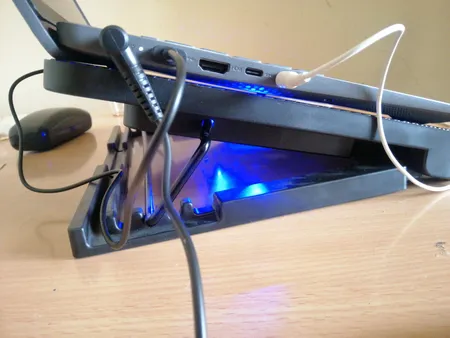 پایه خنک کننده لپ تاپ مدل N99