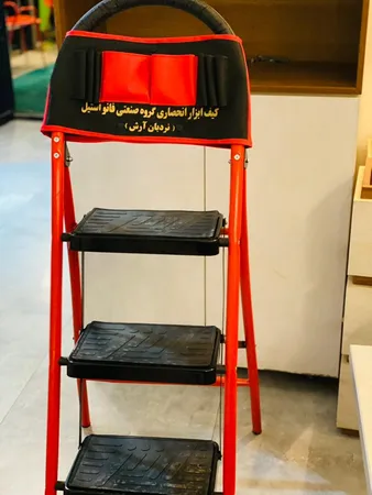 نردبان 3 پله آرش مدل باربد