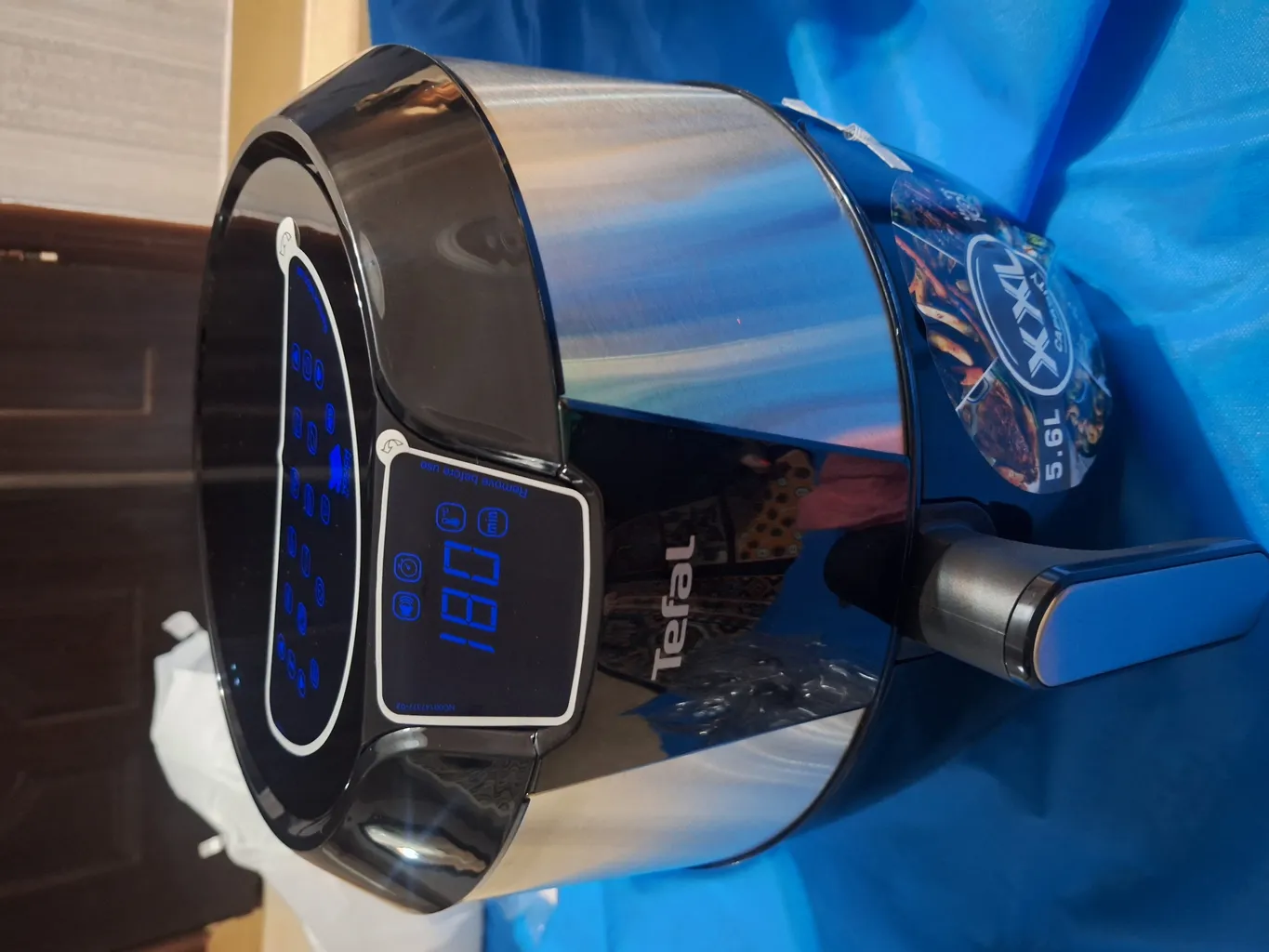 سرخ کن بدون روغن تفال مدل EY701