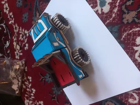 ساختنی مدل ماشین آفرود