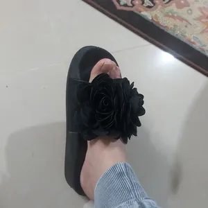 تجریه خرید دمپایی زنانه نیکتا مدل L-030-Flower-Bl