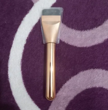 براش آرایشی مدل سر تخت