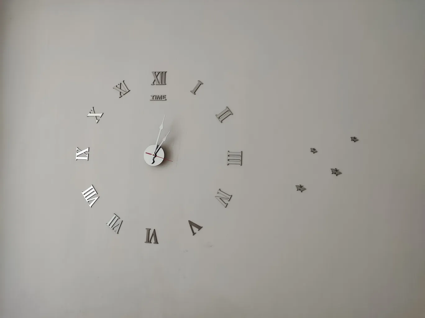 ساعت دیواری دکوراتیو مدل طرح رومی سایز 120