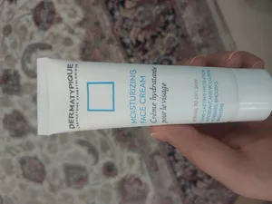 تجریه خرید کرم مرطوب‌کننده درماتیپیک مدل 02 مناسب پوست های چرب و مختلط حجم 50 میلی‌لیتر