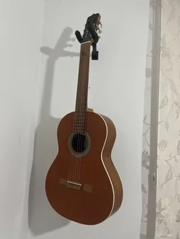 پایه گیتار دیواری مهگل مدل 161