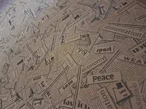 تجریه خرید کاغذ کادو مدل کرافت کد 130 بسته 25 عددی