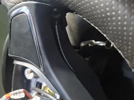 روکش فرمان مدل بازو دار مناسب برای ساینا S