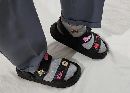 صندل زنانه مدل لوسی کد 82-BL