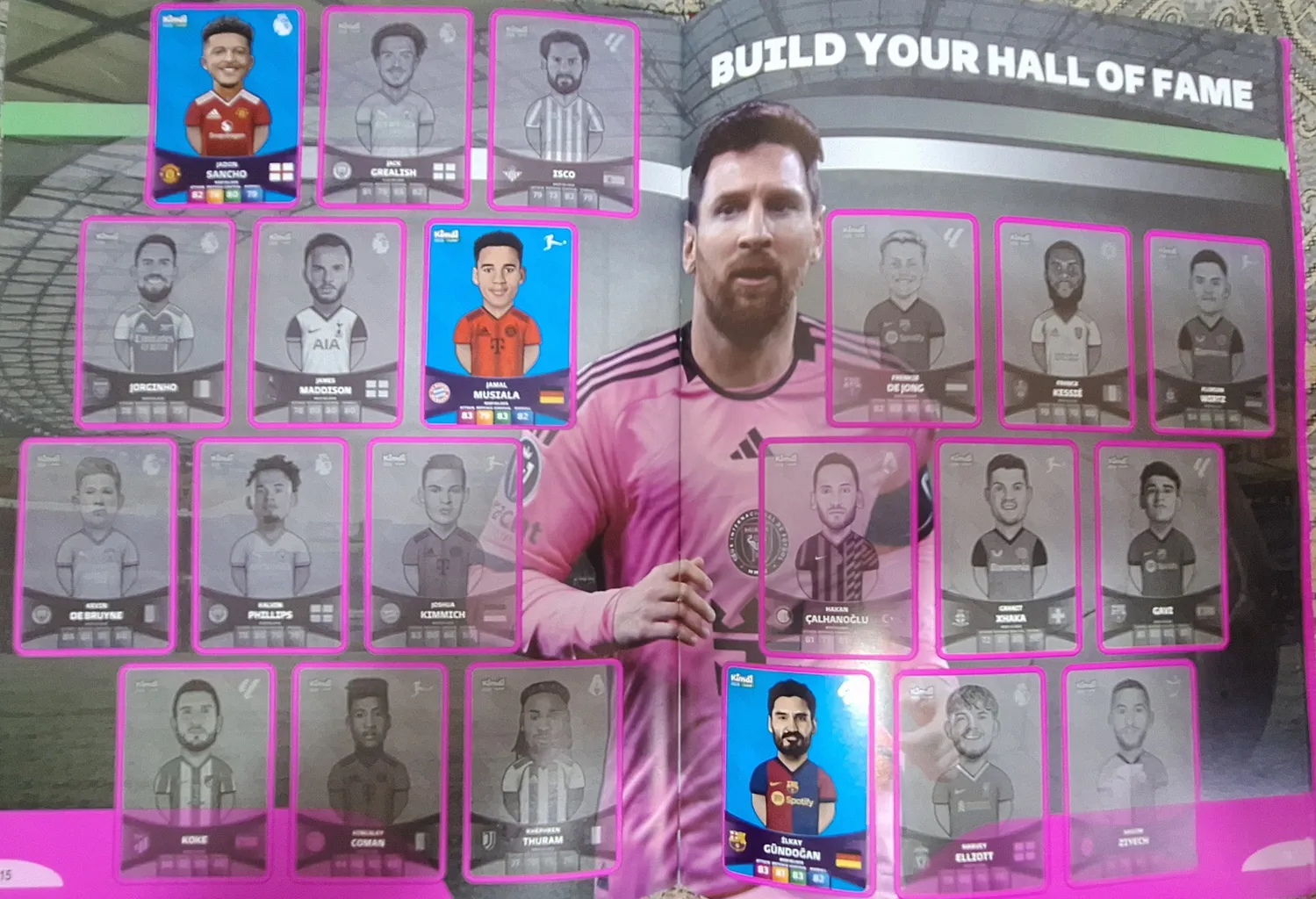 اسباب بازی زینتی کیمدی مدل  مجله برگزیده فوتبال 2025